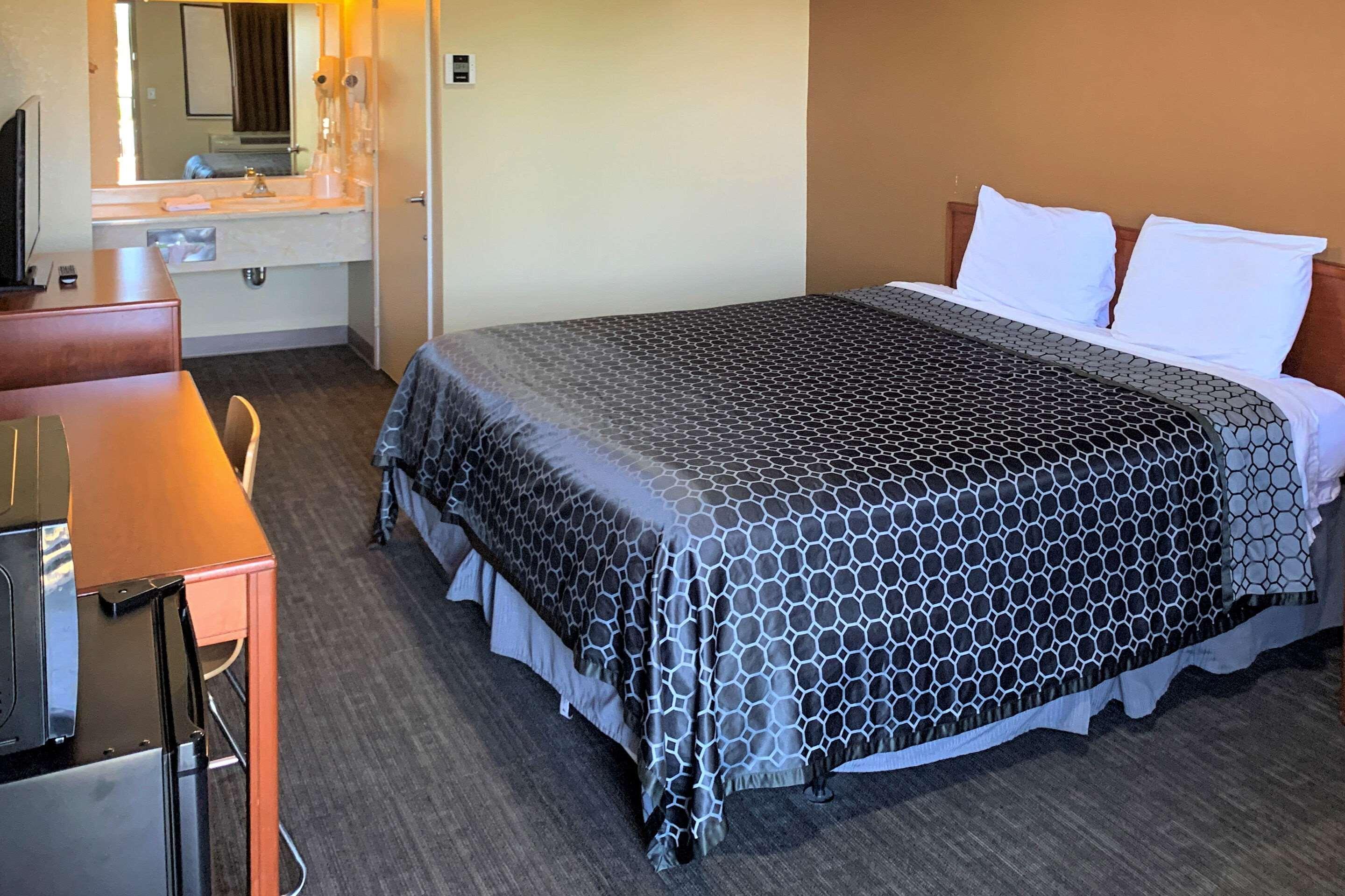 Rodeway Inn Sacramento-University Area Екстер'єр фото