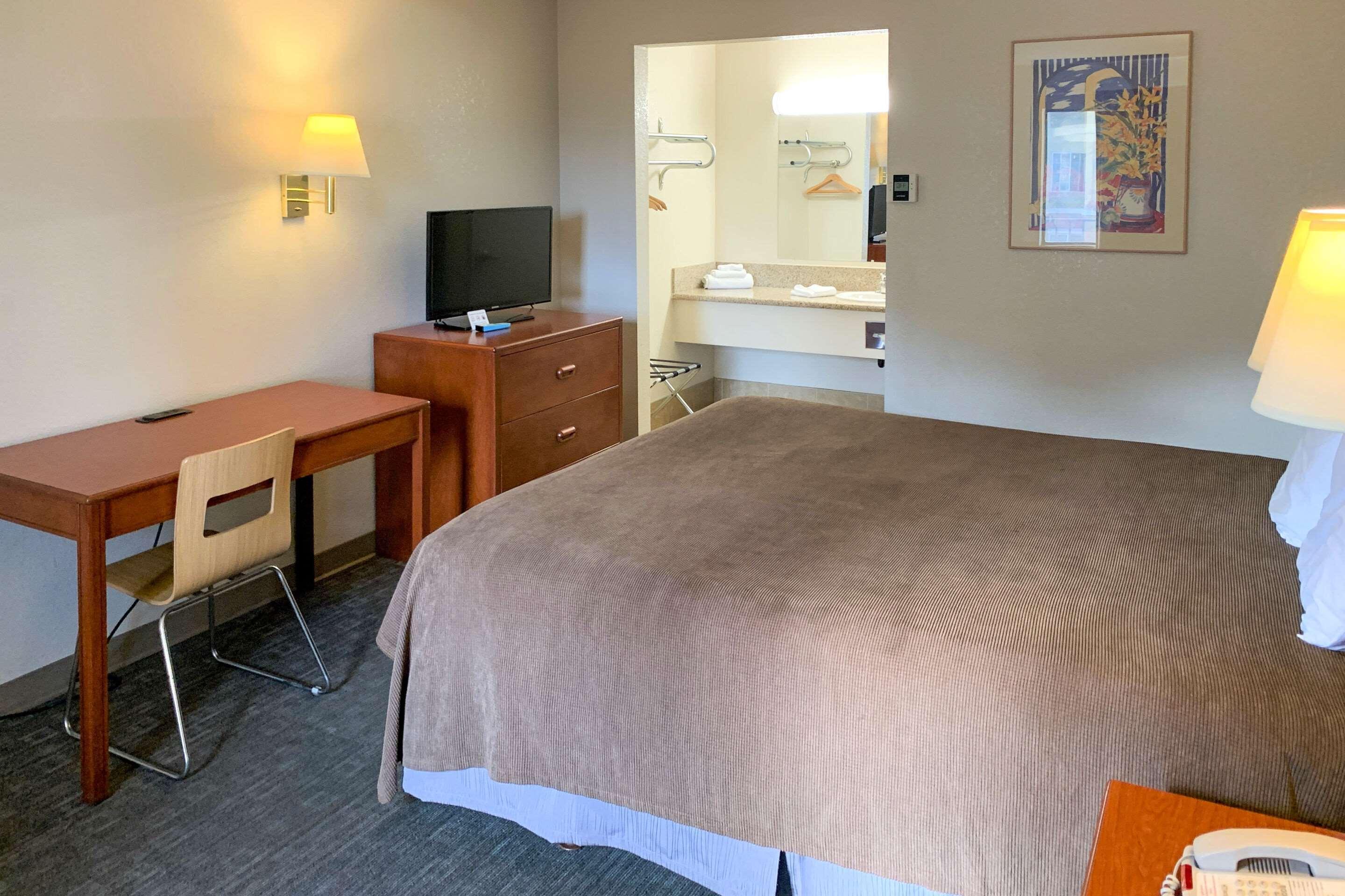 Rodeway Inn Sacramento-University Area Екстер'єр фото