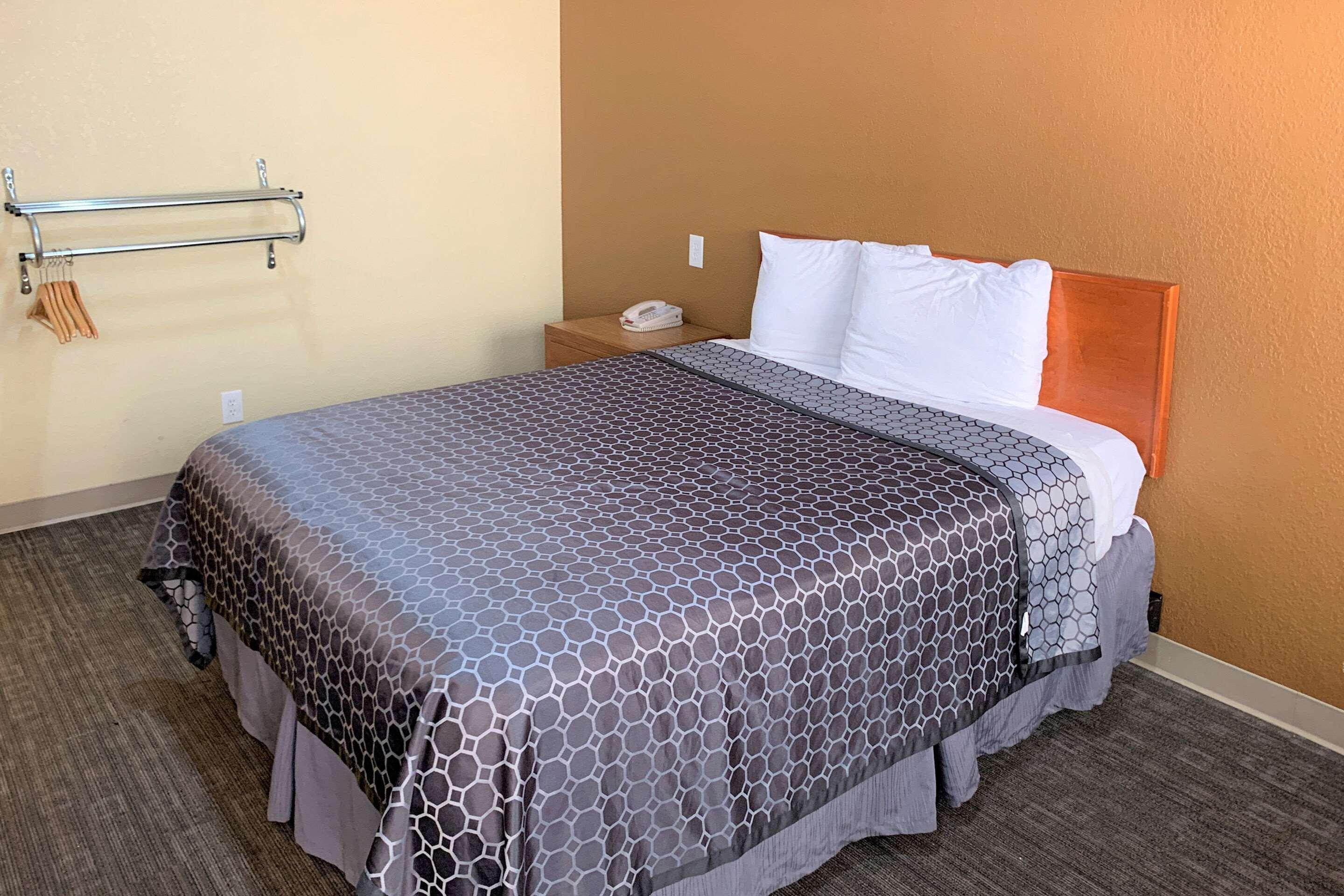 Rodeway Inn Sacramento-University Area Екстер'єр фото