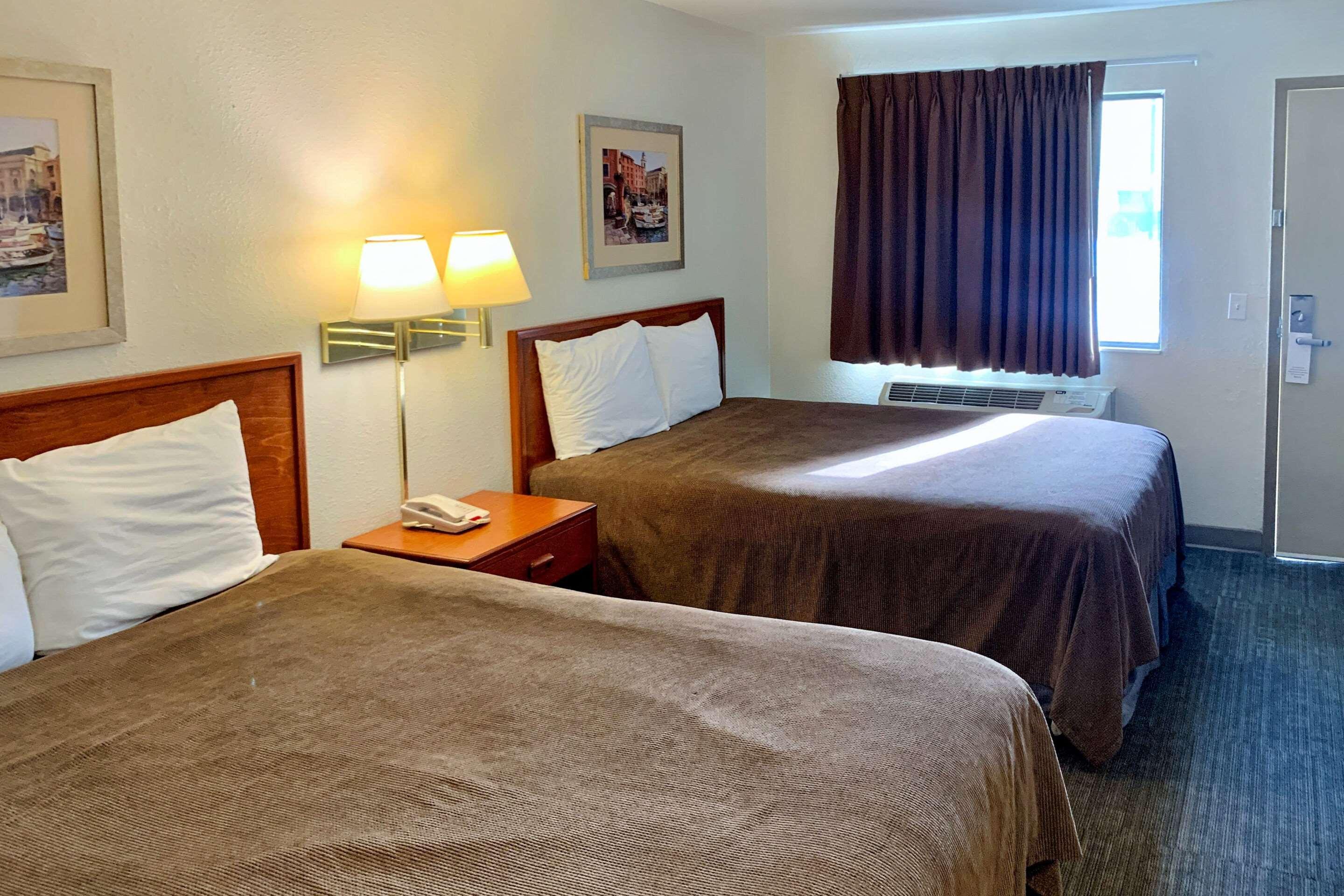 Rodeway Inn Sacramento-University Area Екстер'єр фото