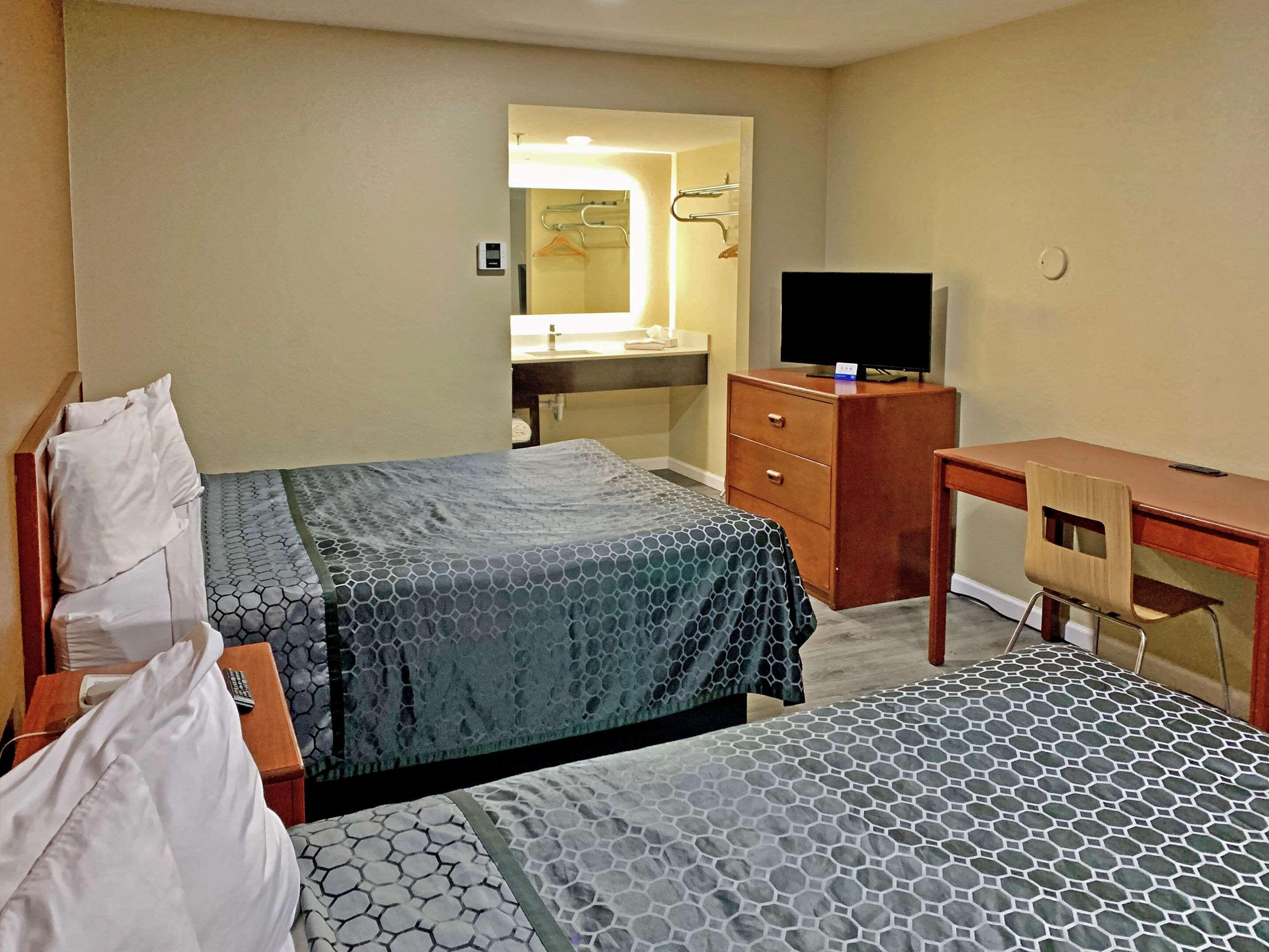 Rodeway Inn Sacramento-University Area Екстер'єр фото