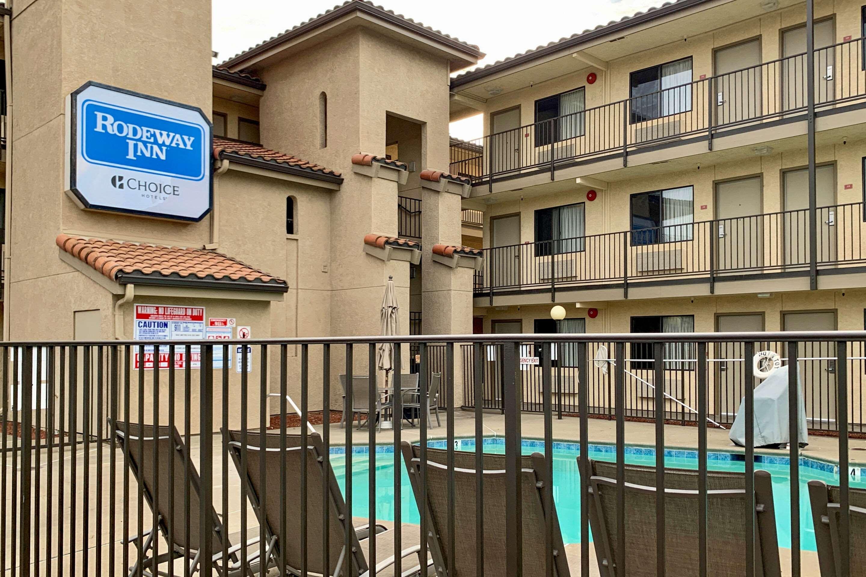 Rodeway Inn Sacramento-University Area Екстер'єр фото