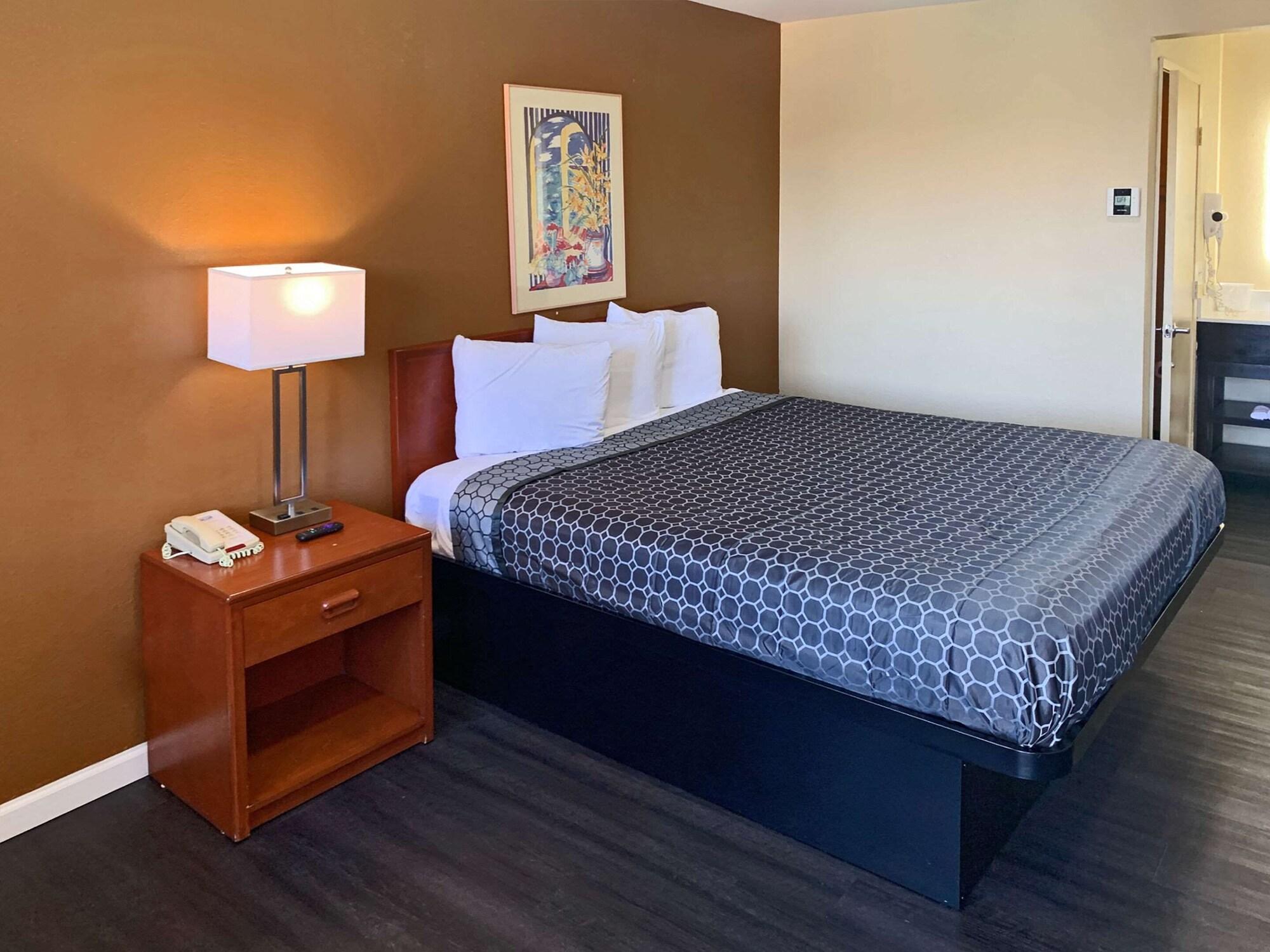 Rodeway Inn Sacramento-University Area Екстер'єр фото