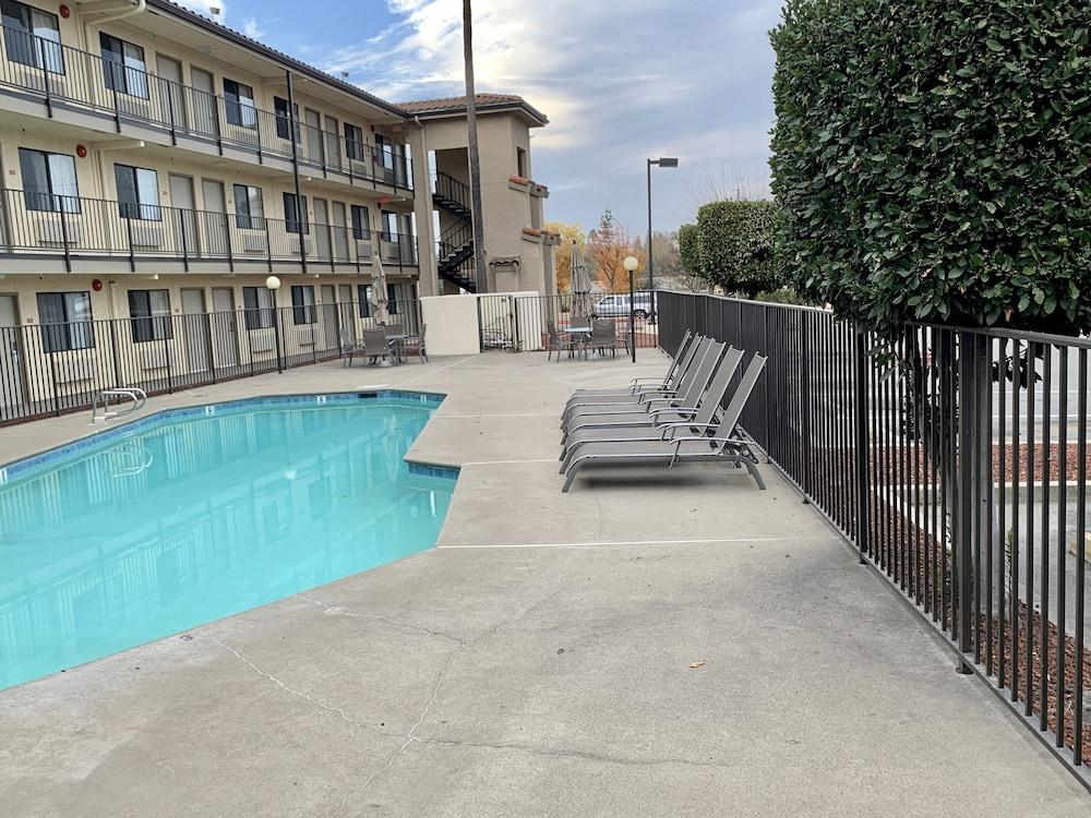 Rodeway Inn Sacramento-University Area Екстер'єр фото