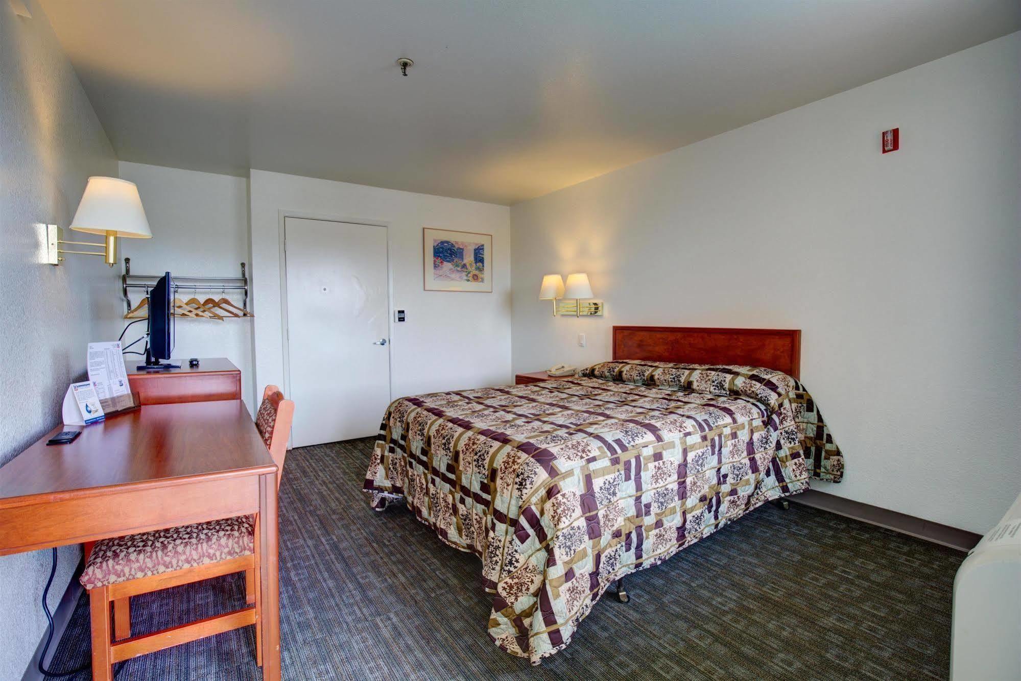 Rodeway Inn Sacramento-University Area Екстер'єр фото