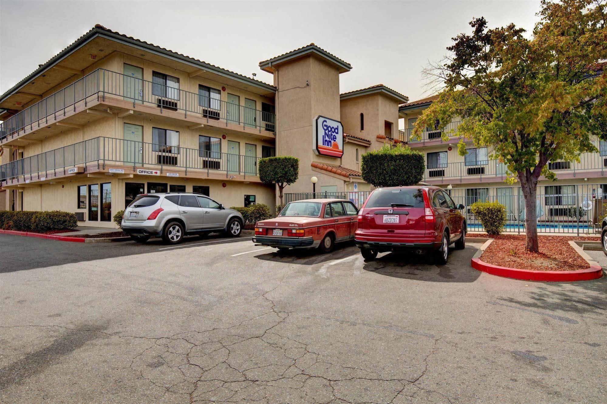 Rodeway Inn Sacramento-University Area Екстер'єр фото